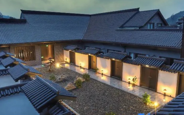 Hangzhou Xianghu Wahaha Hotel