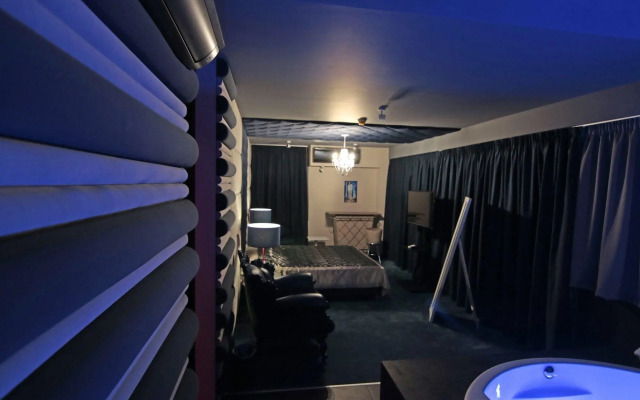Madison Hotel & Suites - Adults Only