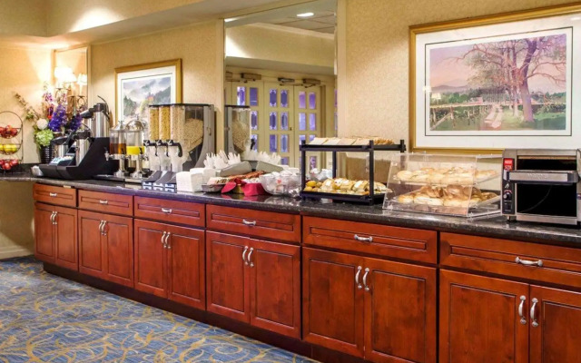 Quality Inn Meadowlands