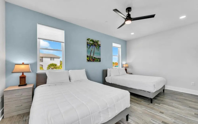 Golden Seashell West