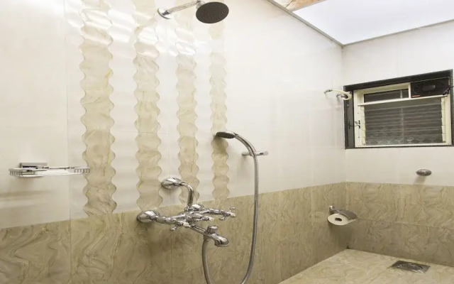 OYO Flagship 10078 Hotel Shriniwas Executive