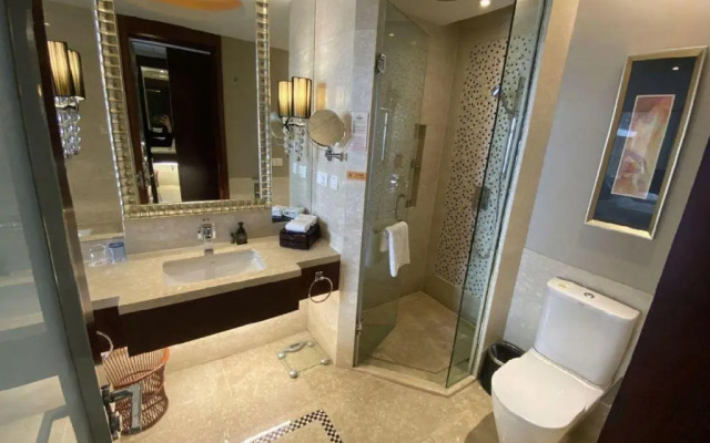 XinHua JianGuo Hotel