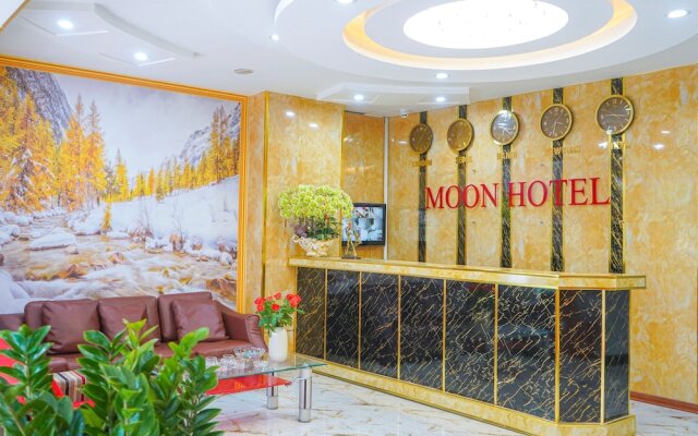 Moon Hotel