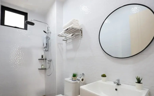 The Quartz Residence By I Housing