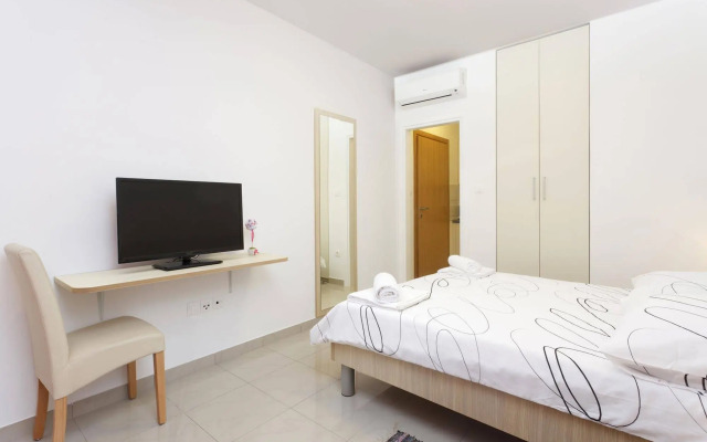 Apartments Bella