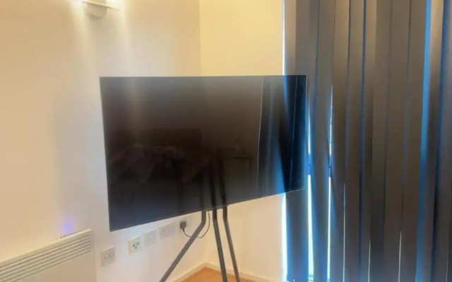 London 1 Bed Apartment Close to Barking Station