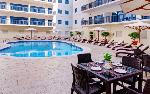 Golden Sands Suites