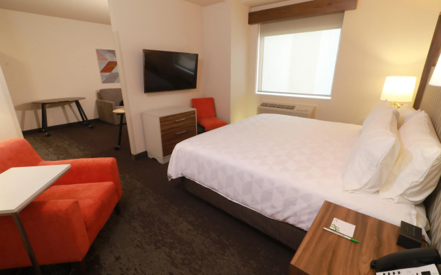 Holiday Inn Hotel & Suites Monterrey Apodaca Zona Airport by IHG
