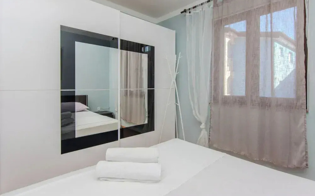 Holiday home Suric
