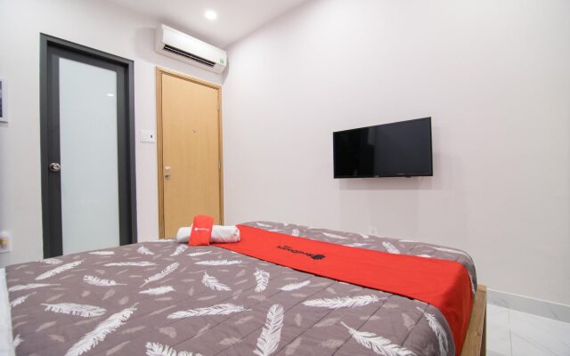 Shibrows By RedDoorz