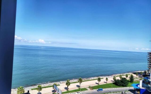 Leo Group Luxury Apartment 13-272A Sunrise Batumi