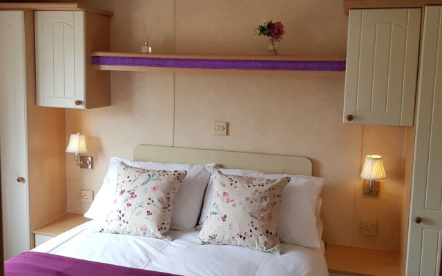 Pitch & Canvas Self Catering at Broad Oak Farm -Caravan Park