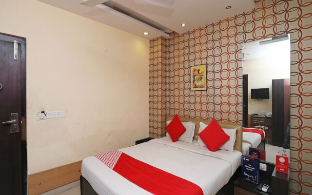 Skylark Hotel by OYO Rooms