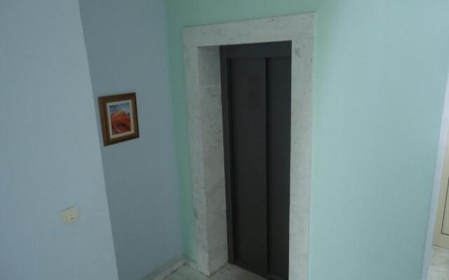 Thomas Palace Apartments