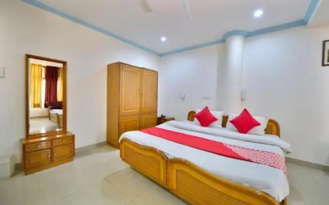 Hotel City Heart  By OYO Rooms