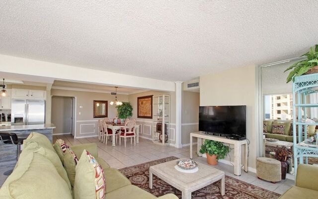 Shoreline 2051 Condo by RedAwning