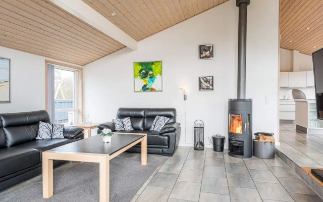 7 Person Holiday Home in Tarm