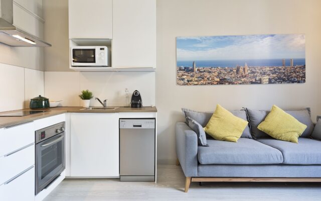 Urquinaona Apartment