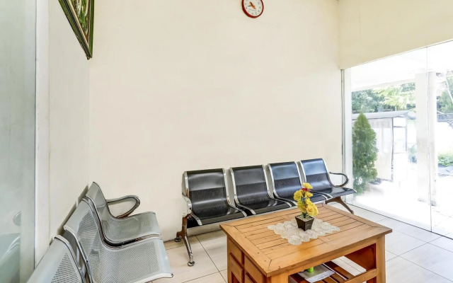 OYO 91361 Benlin D'kost Syariah