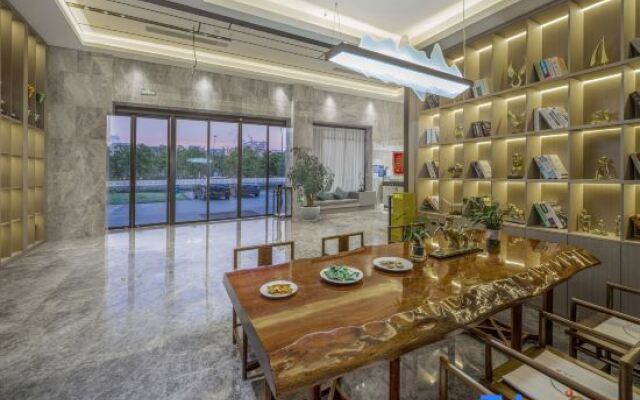 Zhonglian Lizhi Hotel (Wenzhou Longwan JinhaiLake Branch)