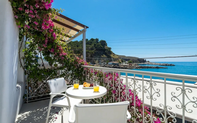 Samaria by the Sea