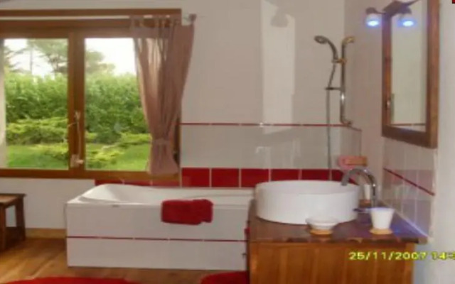 La Maison Aux Fleurs