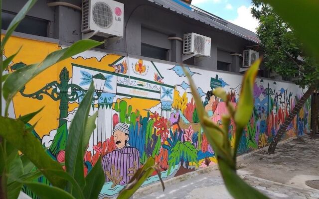 Home Addicts Hostel
