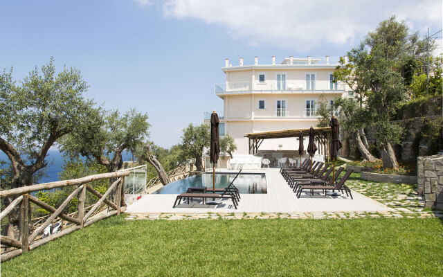 Villa Fiorella Art Hotel