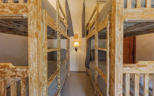 Seven Angels Villa and Hostel