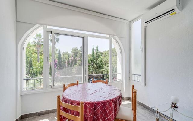 Snug holiday home in Villamartin with garden