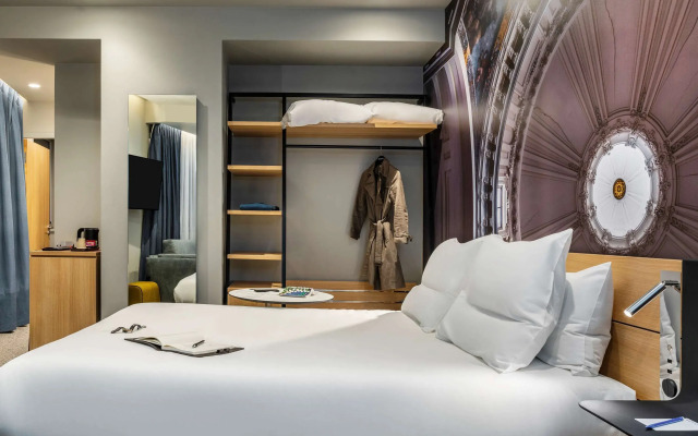 Отель Novotel Belleville Paris 20