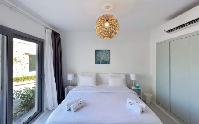 Xuru Stays I Lagoonfront Easy 1bdr @ Swan Lake El Gouna