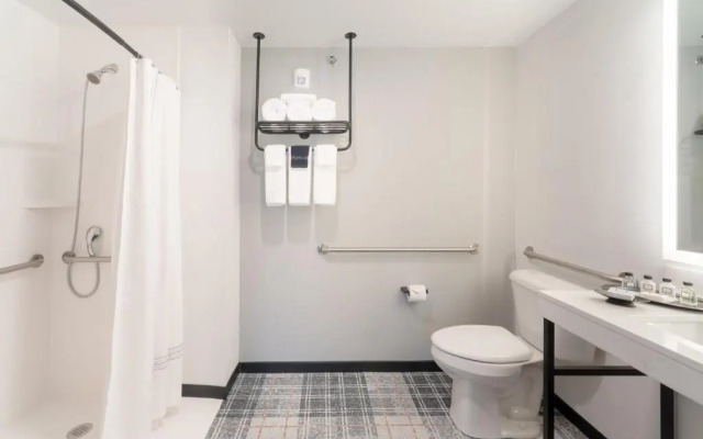 Craftsman Inn & Conference Center