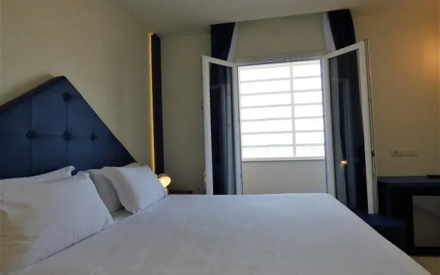 Hotel Trevi