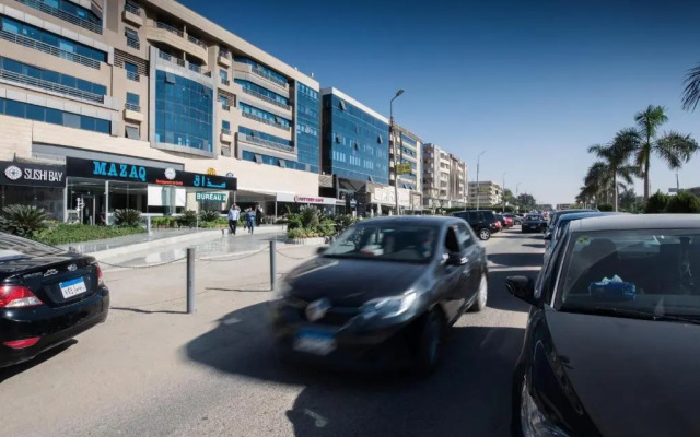 Xuru Stays I Heliopolis Rock