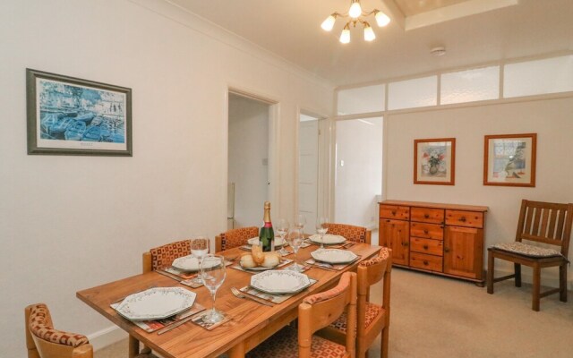 Weymouth Bay Apartment C