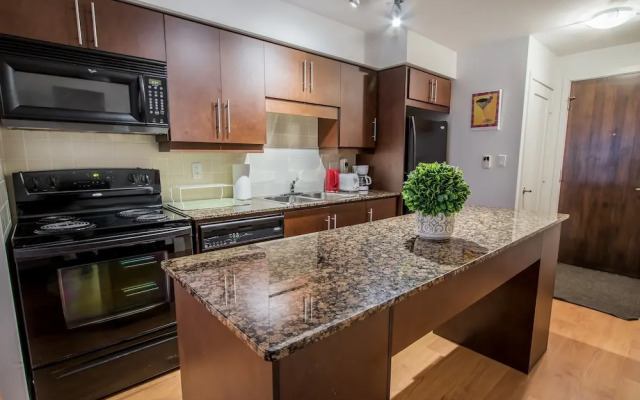 MiCasa Suites - Stylish Condo in the Heart of Downtown