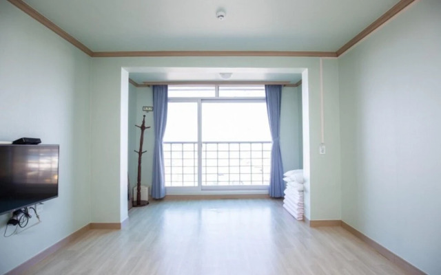 Yangyang Cheheommaeul Pension