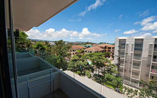 Lime Hotel Boracay