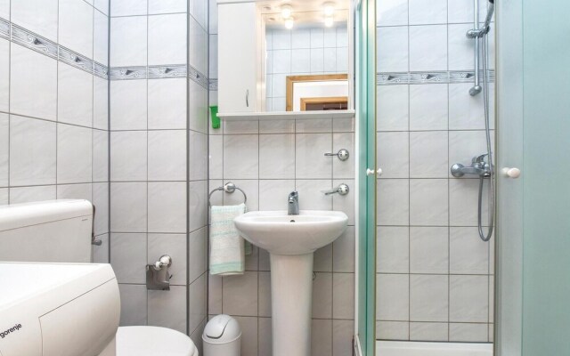 Awesome Apartment in Supetar With 2 Bedrooms and Wifi