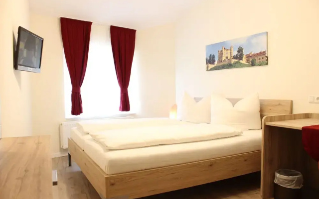 Garni City Hotel