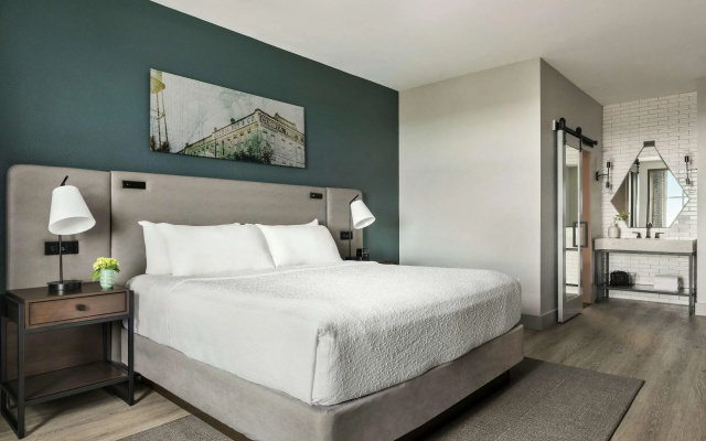 Отель Alba Tampa, Tapestry Collection by Hilton