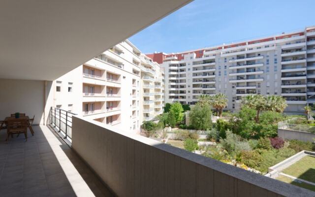 L'escale du Prado Private Apartment