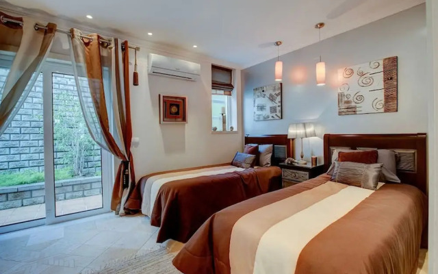 Carvoeiro Bay D Townhouse With Roof Top Jacuzzi