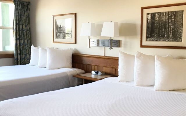 Canadian Princess Lodge & Marina