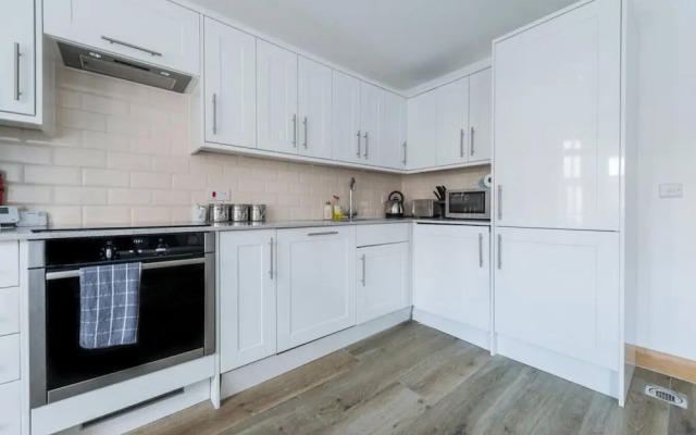 Seagrass Henley - 2 Bed Entire Serviced Apartment