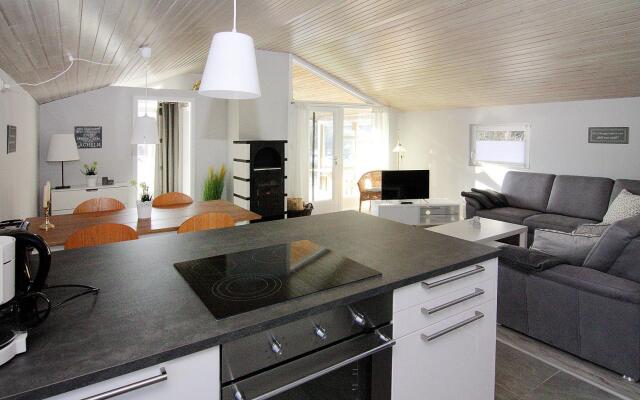 Einladendes Ferienhaus in Huenning