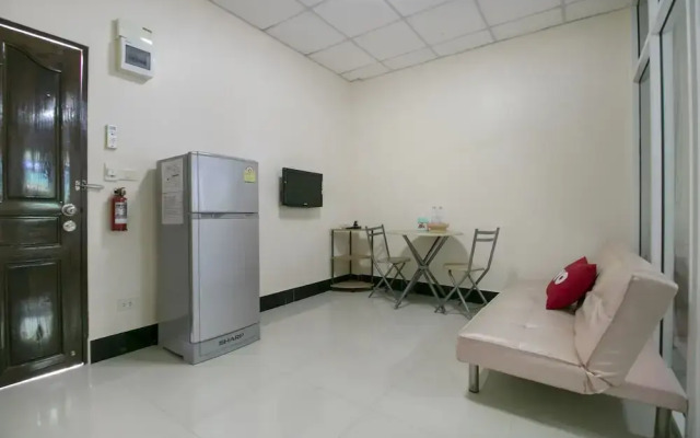 OYO 75390 Sunee Place Hotel