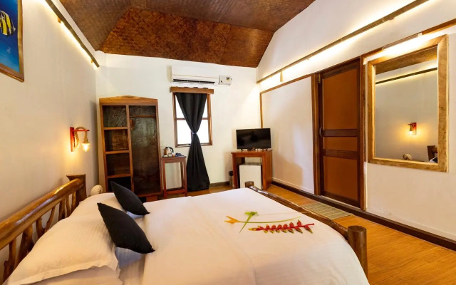 Pellicon Beach Resorts