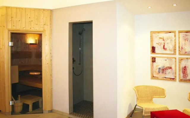 Chalet in Fiss With Panoramic Mountain Views